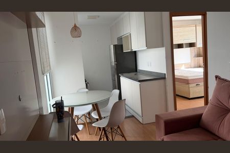 Apartamento para alugar com 40m², 2 quartos e 1 vaga Apartamento para alugar com 40m², 2 quartos e 1 vagaSala