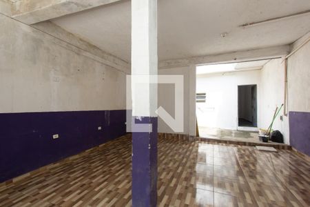 Casa para alugar com 70m², 2 quartos e 1 vaga