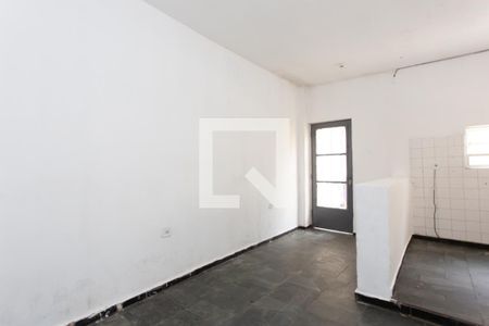 Casa para alugar com 70m², 2 quartos e 1 vaga