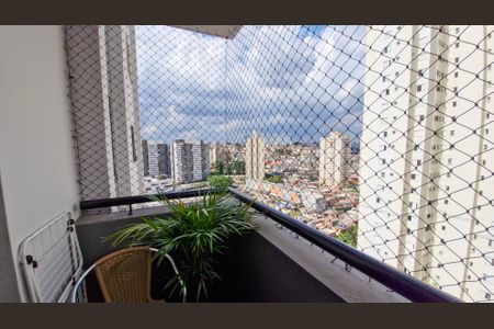Apartamento à venda com 86m², 2 quartos e 2 vagas Apartamento à venda com 86m², 2 quartos e 2 vagasVaranda
