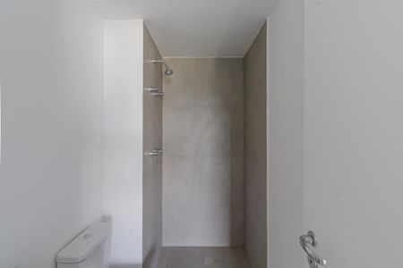 Banheiro de kitnet/studio à venda com 1 quarto, 29m² em Indianópolis, São Paulo