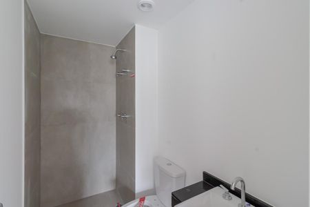 Banheiro de kitnet/studio à venda com 1 quarto, 29m² em Indianópolis, São Paulo