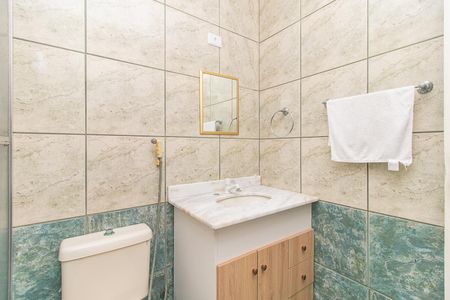 Apartamento para alugar com 67m², 2 quartos e sem vagaBanheiro