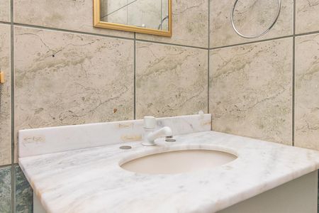 Apartamento para alugar com 67m², 2 quartos e sem vagaBanheiro