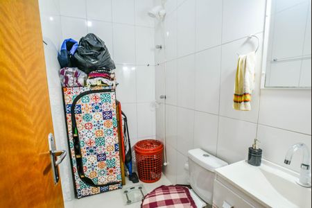 Casa à venda com 89m², 2 quartos e 2 vagas Casa à venda com 89m², 2 quartos e 2 vagasBanheiro Corredor