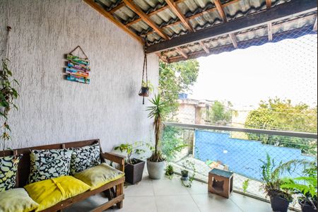 Casa à venda com 89m², 2 quartos e 2 vagas Casa à venda com 89m², 2 quartos e 2 vagasVaranda da Sala