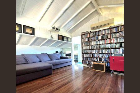 Casa à venda com 2 quartos, 196m² em Humaitá, Rio de Janeiro
