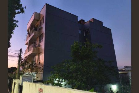 Apartamento à venda com 67m², 1 quarto e 1 vaga