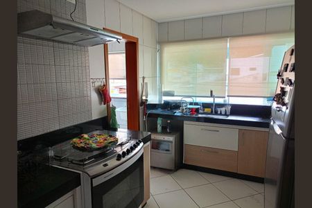 Casa à venda com 3 quartos, 217m² em Vila Angelina, São Bernardo do Campo