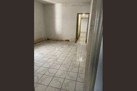 Casa à venda com 3 quartos, 98m² em Vila Margarida, São Paulo