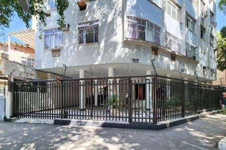 Apartamento à venda com 101m², 3 quartos e sem vaga Apartamento à venda com 101m², 3 quartos e sem vagaFachada do Condomínio