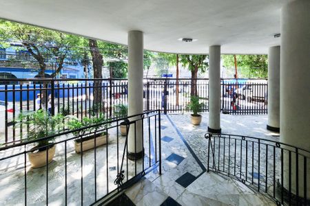 Apartamento à venda com 101m², 3 quartos e sem vaga Apartamento à venda com 101m², 3 quartos e sem vagaÁrea Comum