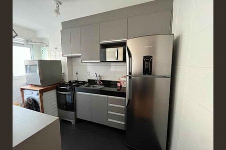 Cozinha de apartamento à venda com 2 quartos, 43m² em Vila São Bernardo, Campinas