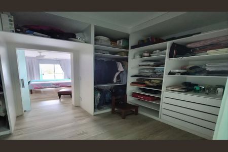 Casa à venda com 4 quartos, 230m² em Castelo, Belo Horizonte