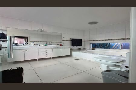 Casa à venda com 4 quartos, 230m² em Castelo, Belo Horizonte