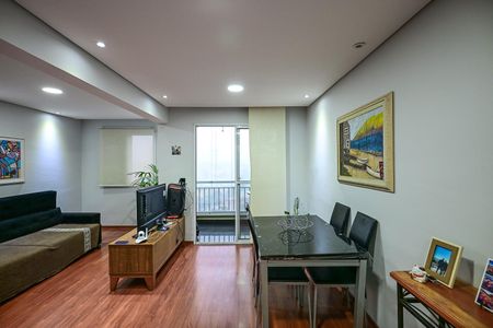 Apartamento à venda com 63m², 2 quartos e 2 vagasSala