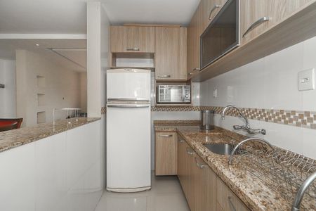 Apartamento para alugar com 99m², 2 quartos e sem vagaCozinha