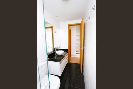 Apartamento à venda com 65m², 2 quartos e 1 vagaBanheiro da Suíte