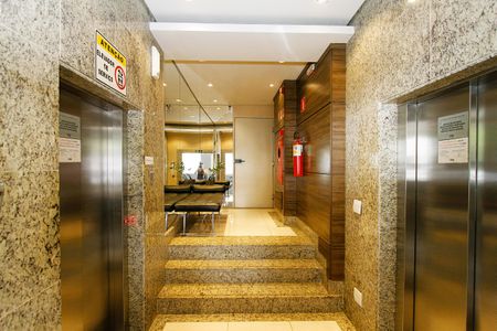 Apartamento à venda com 65m², 2 quartos e 1 vagaHall de entrada