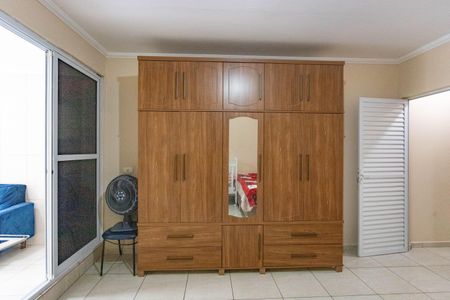 Casa à venda com 146m², 2 quartos e 2 vagasSuíte 