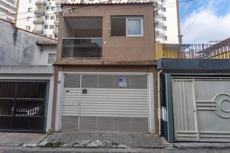 Casa à venda com 146m², 2 quartos e 2 vagasFachada 