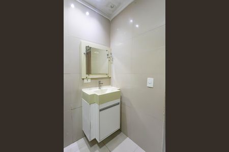 Casa à venda com 146m², 2 quartos e 2 vagasBanheiro da suíte 