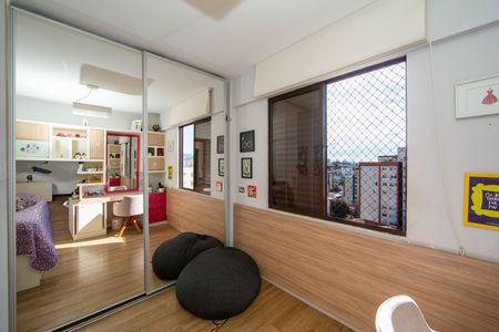 Apartamento à venda com 259m², 5 quartos e 4 vagasQUARTO1