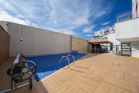 Apartamento à venda com 259m², 5 quartos e 4 vagasPISCINA