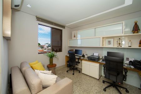 Apartamento à venda com 259m², 5 quartos e 4 vagasQUARTO5