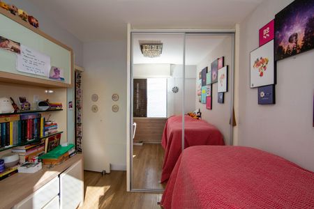 Apartamento à venda com 259m², 5 quartos e 4 vagasQUARTO2