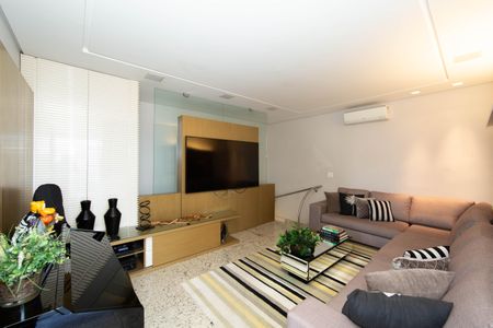 SALA de apartamento à venda com 5 quartos, 259m² em Padre Eustáquio, Belo Horizonte