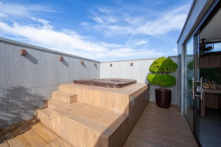 Apartamento à venda com 259m², 5 quartos e 4 vagasCOBERTURA