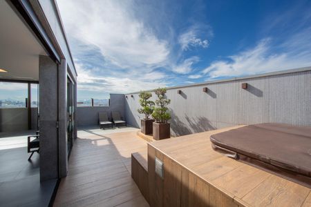 Apartamento à venda com 259m², 5 quartos e 4 vagasCOBERTURA