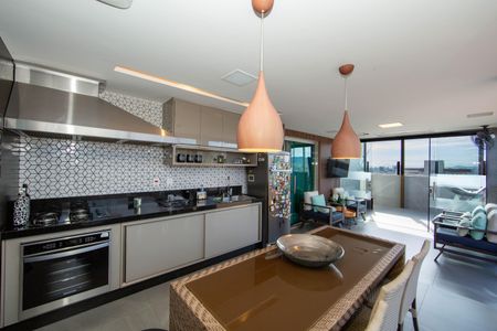 Apartamento à venda com 259m², 5 quartos e 4 vagasCOBERTURA