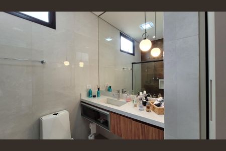 Casa de condomínio para alugar com 224m², 2 quartos e 4 vagasBanheiro - Suite 01
