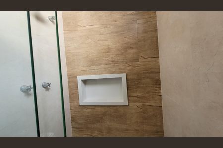 Casa de condomínio para alugar com 224m², 2 quartos e 4 vagasBanheiro - Suite 02