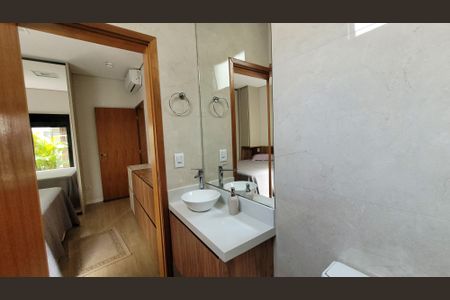 Casa de condomínio para alugar com 224m², 2 quartos e 4 vagasBanheiro - Suite 02