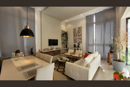 Casa de condomínio para alugar com 224m², 2 quartos e 4 vagasSala