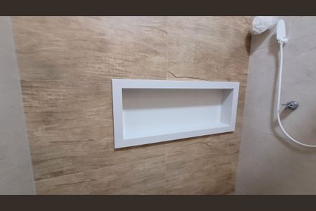 Casa de condomínio para alugar com 224m², 2 quartos e 4 vagasBanheiro - Piso térreo