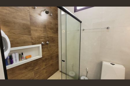 Casa de condomínio para alugar com 224m², 2 quartos e 4 vagasBanheiro - Suite 01