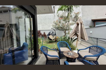 Casa de condomínio para alugar com 224m², 2 quartos e 4 vagasJardim