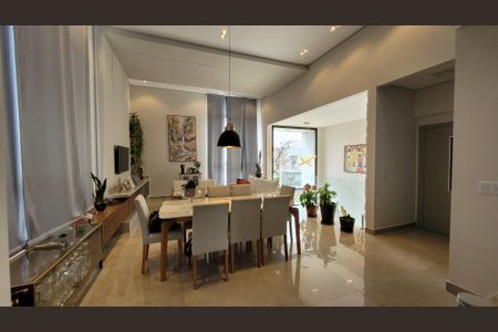 Casa de condomínio para alugar com 224m², 2 quartos e 4 vagasSala