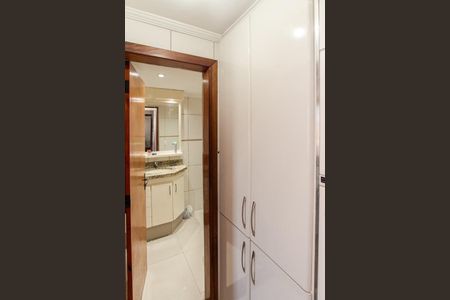 Apartamento para alugar com 65m², 2 quartos e 1 vaga Apartamento para alugar com 65m², 2 quartos e 1 vagaBanheiro