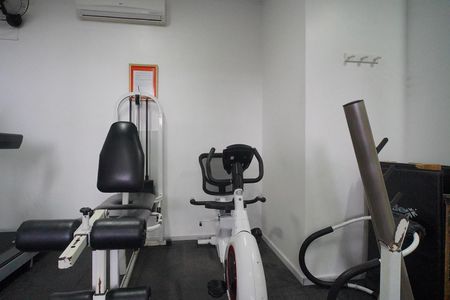 Apartamento à venda com 68m², 2 quartos e 1 vaga Apartamento à venda com 68m², 2 quartos e 1 vagaAcademia