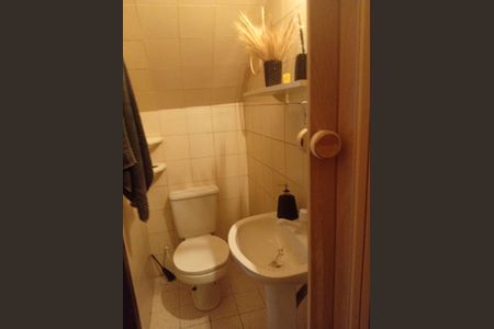 Casa para alugar com 120m², 2 quartos e sem vaga Casa para alugar com 120m², 2 quartos e sem vagaBanheiro