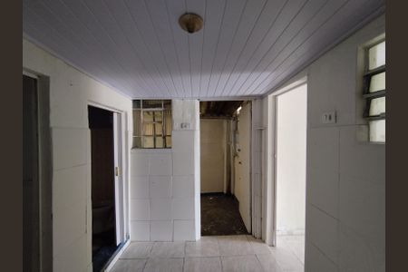 Casa à venda com 150m², 2 quartos e sem vaga Casa à venda com 150m², 2 quartos e sem vagaCozinha - Torneira