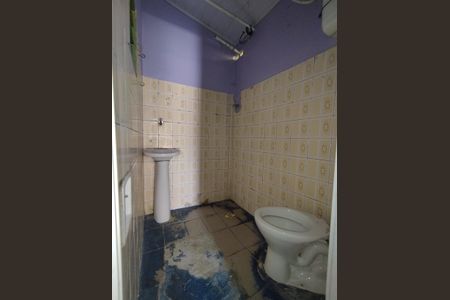 Casa à venda com 150m², 2 quartos e sem vagaBanheiro - torneira