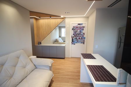 Sala de apartamento para alugar com 2 quartos, 45m² em Riacho das Pedras, Contagem