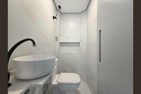 Apartamento para alugar com 145m², 3 quartos e 1 vaga Apartamento para alugar com 145m², 3 quartos e 1 vagaBanheiro de serviço