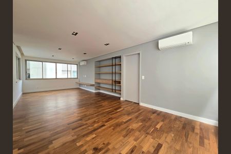 Apartamento para alugar com 145m², 3 quartos e 1 vaga Apartamento para alugar com 145m², 3 quartos e 1 vagaSala